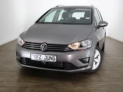 Grau Gebraucht 2014 VW Golf Sportsvan Comfortline Van / Kleinbus | 11.490 € (Fairer Preis)