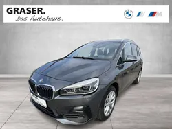Grau Gebraucht 2019 BMW 220 Gran Tourer Advantage Van / Kleinbus | 20.700 € (Fairer Preis)