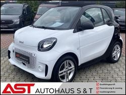 Weiß Gebraucht 2022 Smart ForTwo Electric Drive Coupé | 10.280 € (Fairer Preis)
