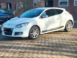 Weiß Gebraucht 2011 Renault Mégane GT Line GT-Line Coupé | 6.950 €