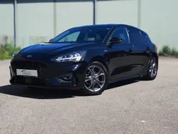 Schwarz Gebraucht 2020 Ford Focus ST-Line Limousine | 15.499 € (Guter Preis)