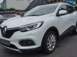 Perlmuttweiss Gebraucht 2019 Renault Kadjar LIMITED SUV | 15.980 € (Fairer Preis)