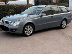 Grau Gebraucht 2006 Mercedes E200 Kombi | 8.000 € (Teuer)