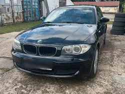 Schwarz Gebraucht 2011 BMW 118 Kleinwagen | 4.690 € (Superpreis)