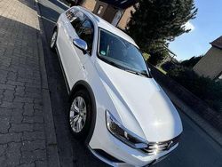 Weiß Gebraucht 2018 VW Passat Alltrack Kombi | 25.500 € (Teuer)