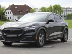 Absolute black Gebraucht 2023 Ford Mustang Mach-E SUV | 32.990 € (Superpreis)