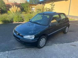 Grün Gebraucht 1997 Peugeot 106 Kleinwagen | 1.500 €