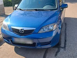 Blau Gebraucht 2006 Mazda 2 Kleinwagen | 2.000 € (Etwas zu teuer)