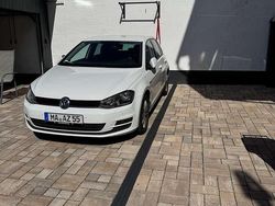 Weiß Gebraucht 2014 VW Golf VII Cup Kleinwagen | 10.800 € (Fairer Preis)