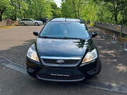 Schwarz Gebraucht 2011 Ford Focus Kombi | 3.300 € (Guter Preis)