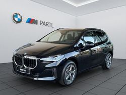 Black sapphire Gebraucht 2025 BMW 218 Active Tourer Van / Kleinbus | 37.900 € (Teuer)