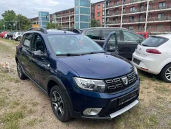 Blau cosmos Gebraucht 2019 Dacia Sandero Celebration Kleinwagen | 8.500 € (Guter Preis)
