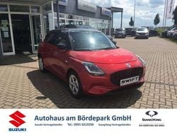 Rot Gebraucht 2025 Suzuki Swift Comfort Limousine | 17.970 € (Guter Preis)