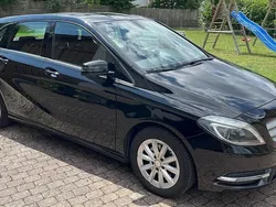 Schwarz Gebraucht 2013 Mercedes B200 Van / Kleinbus | 8.200 € (Fairer Preis)