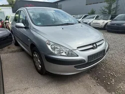 Silber Gebraucht 2002 Peugeot 307 Kleinwagen | 1.200 € (Guter Preis)
