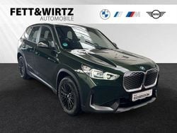 Sanremo green metallic Gebraucht 2023 BMW iX1 Sport Line SUV | 34.500 € (Guter Preis)