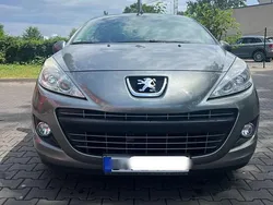 Grau Gebraucht 2011 Peugeot 207 CC Cabrio | 4.250 € (Guter Preis)
