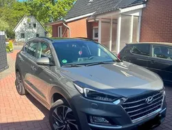 Grau Gebraucht 2020 Hyundai Tucson Premium SUV | 24.599 € (Fairer Preis)