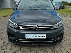 Uranograu Gebraucht 2023 VW Touran Active Van / Kleinbus | 38.380 € (Teuer)