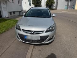 Silber Gebraucht 2013 Opel Astra Sport Kombi | 4.100 € (Guter Preis)
