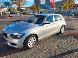 Silber Gebraucht 2012 BMW 118 Sport Line Kleinwagen | 7.749 € (Guter Preis)