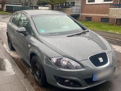 Grau Gebraucht 2009 Seat Leon Kleinwagen | 2.650 € (Fairer Preis)