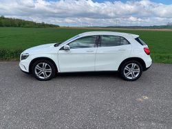 Weiß Gebraucht 2014 Mercedes GLA200 SUV | 11.999 € (Fairer Preis)