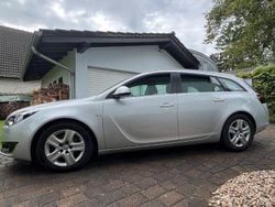 Silber Gebraucht 2016 Opel Insignia Edition Kombi | 9.990 € (Guter Preis)