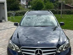 Blau Gebraucht 2014 Mercedes E200 Kombi | 21.500 €