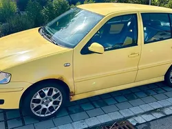 Gelb Gebraucht 2000 VW Polo Kleinwagen | 1.750 €