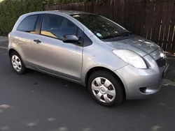 Grau Gebraucht 2008 Toyota Yaris Kleinwagen | 999 € (Fairer Preis)