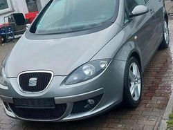 Grau Gebraucht 2005 Seat Toledo Kombi | 2.850 €