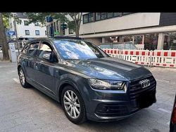 Grau Gebraucht 2019 Audi Q7 Ambiente SUV | 43.500 € (Fairer Preis)