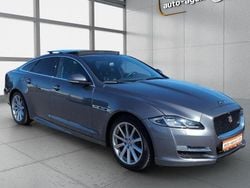 Corris grey metallic Gebraucht 2018 Jaguar XJ R-Sport Limousine | 30.990 € (Fairer Preis)