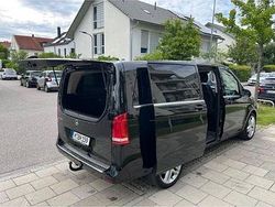 Schwarz Gebraucht 2016 Mercedes V220 Avantgarde Edition Van / Kleinbus | 26.999 € (Fairer Preis)