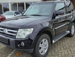 Schwarz Gebraucht 2008 Mitsubishi Pajero Intense SUV | 9.900 € (Superpreis)