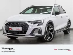 Grau Gebraucht 2024 Audi A3 S-Line Limousine | 39.330 € (Guter Preis)