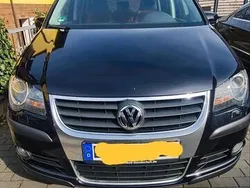 Schwarz Gebraucht 2008 VW Touran Cross Van / Kleinbus | 5.600 € (Fairer Preis)