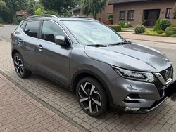 Grau Gebraucht 2019 Nissan Qashqai Tekna SUV | 15.950 € (Fairer Preis)