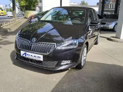 Schwarz (schwarzmagic perleffekt / schwarzmagic perleffek) Gebraucht 2019 Skoda Fabia Soleil Limousine | 12.998 € (Fairer Preis)