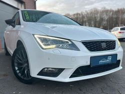 Weiß Gebraucht 2015 Seat Leon CONNECT Limousine | 9.690 € (Fairer Preis)