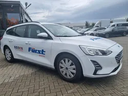 Weiß Gebraucht 2019 Ford Focus Limousine | 6.790 € (Guter Preis)