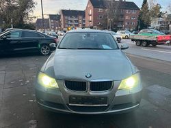 Blau Gebraucht 2006 BMW 318 Limousine | 5.450 € (Fairer Preis)