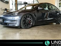 Grau Gebraucht 2021 Tesla Model 3 Performance Limousine | 38.900 €