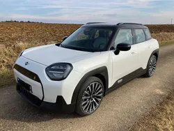Weiß Gebraucht 2025 Mini Aceman Classic SUV | 34.250 € (Fairer Preis)