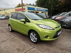 Grün Gebraucht 2011 Ford Fiesta Viva Kleinwagen | 6.900 € (Teuer)