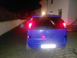 Blau Gebraucht 2004 Opel Meriva Van / Kleinbus | 350 €