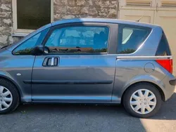 Andere außenfarben Gebraucht 2007 Peugeot 1007 Kleinwagen | 2.350 € (Fairer Preis)