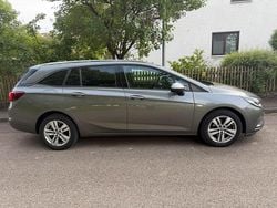 Grau Gebraucht 2017 Opel Astra Kombi | 10.300 € (Fairer Preis)