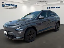 Grau Neu 2025 Hyundai Kona Trend SUV | 36.980 € (Teuer)
